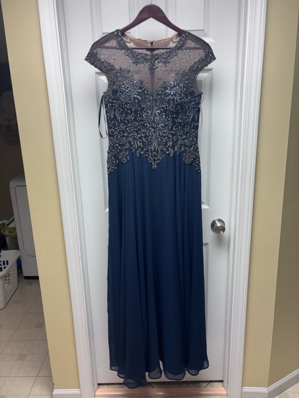 NWT XSCAPE Navy Beaded Illusion Gown Size 4 Formal Evening Dress